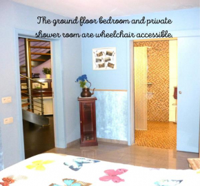 Room in Holiday house - Ardenne My Wheelchair-accessible Holiday Home